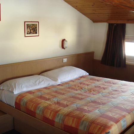 Hotel Capitani Bormio Buitenkant foto
