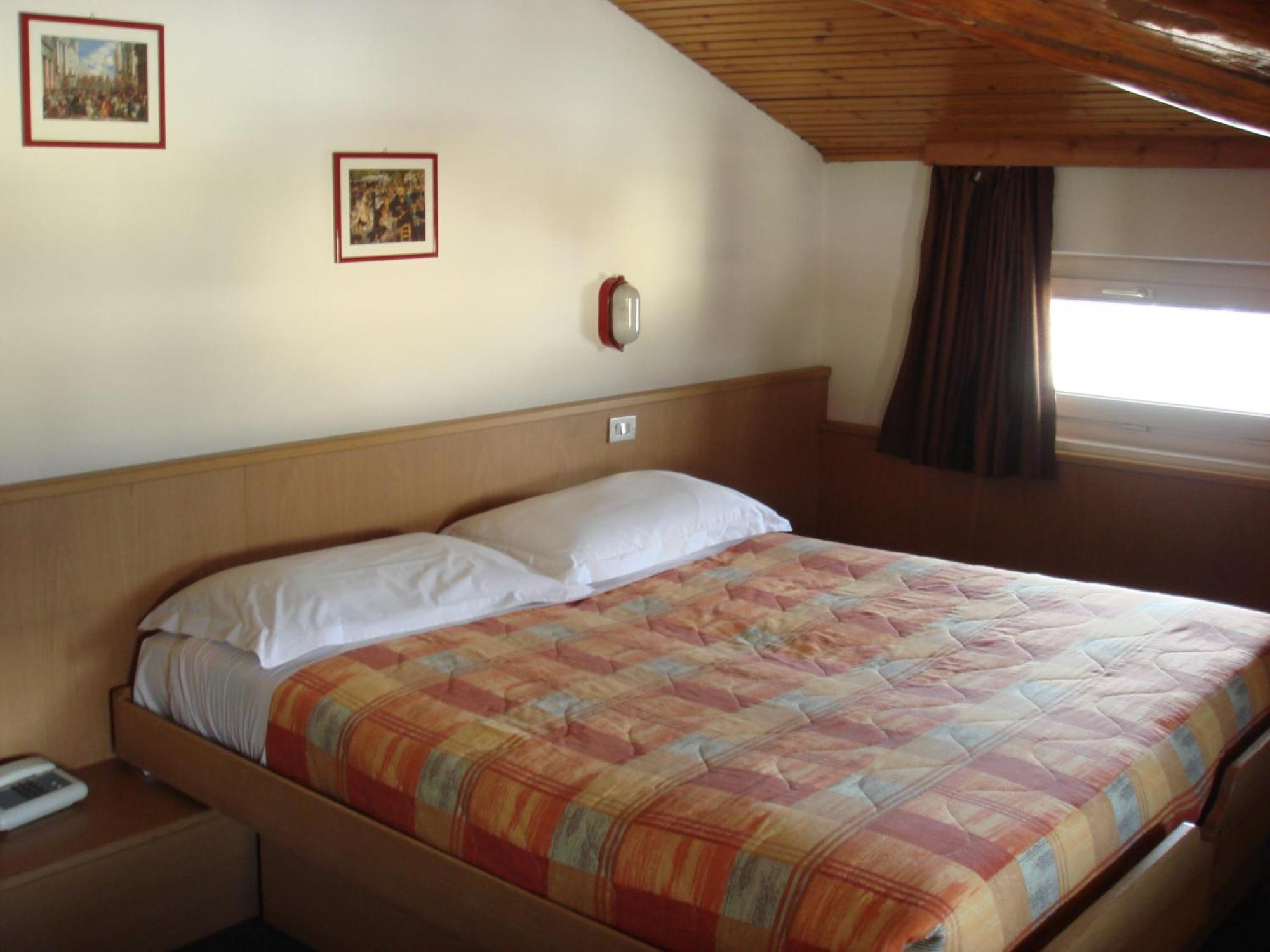 Hotel Capitani Bormio Buitenkant foto
