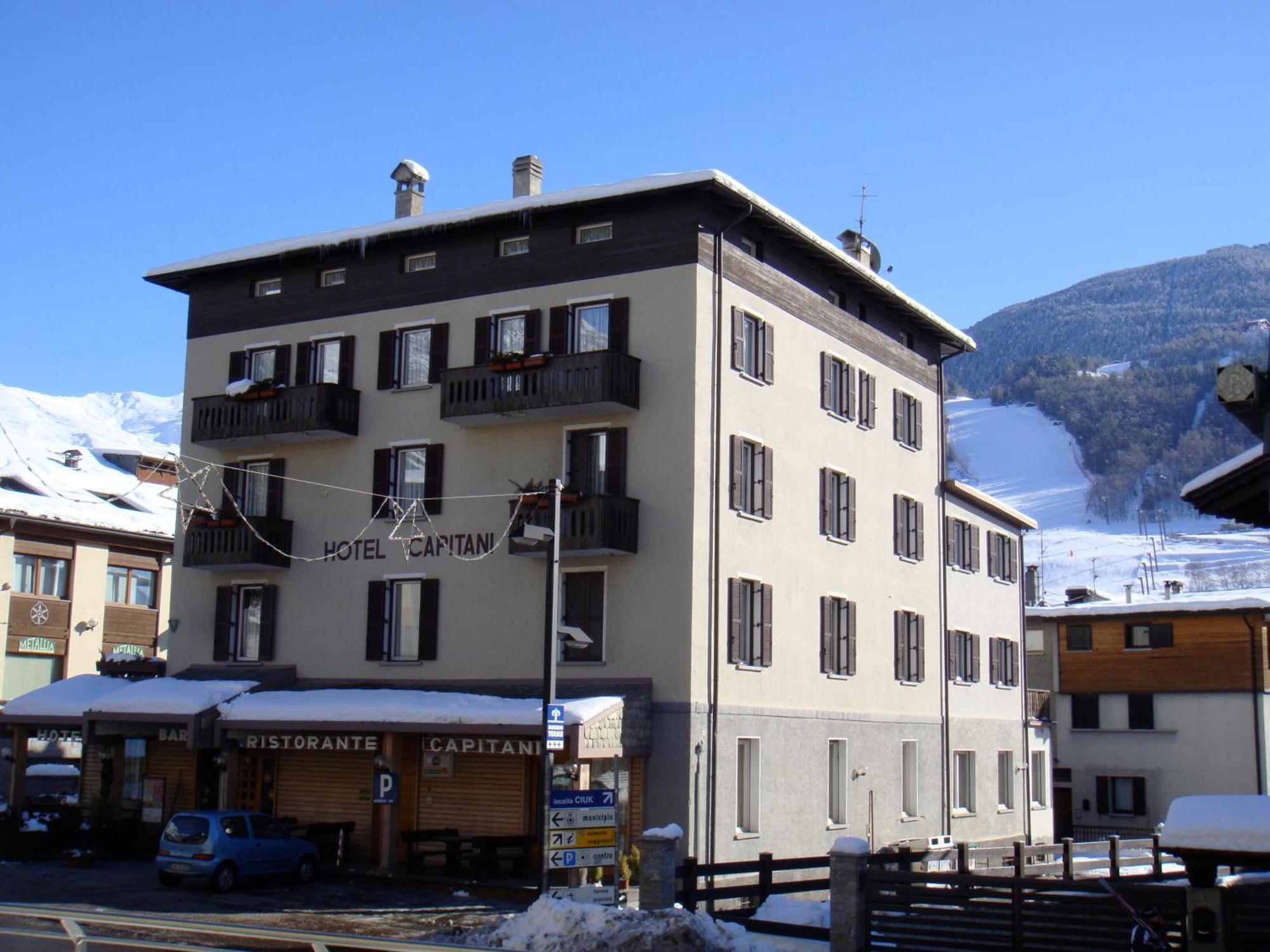 Hotel Capitani Bormio Buitenkant foto