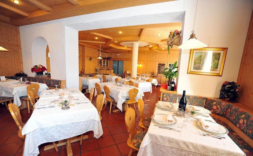 Hotel Capitani Bormio Buitenkant foto