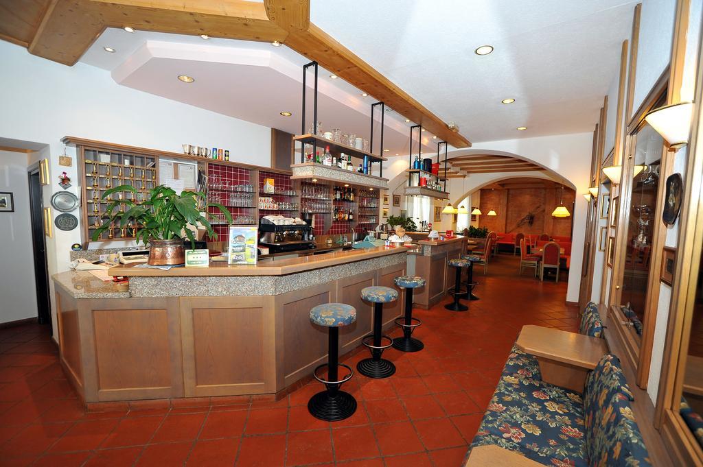 Hotel Capitani Bormio Buitenkant foto